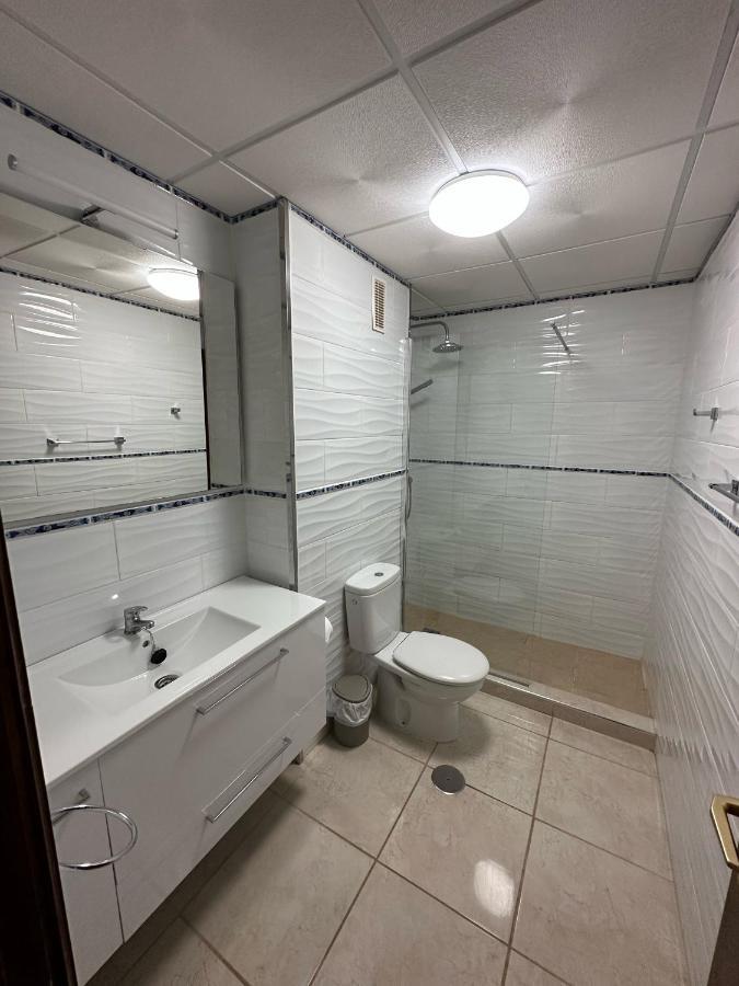 Victoria Court 2- Lovely Apartment 25 Arona  Extérieur photo