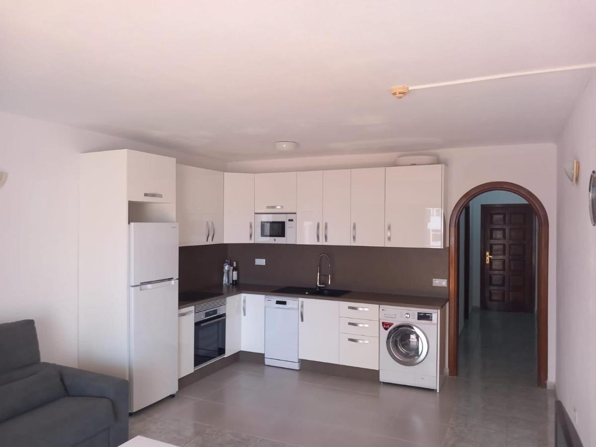 Victoria Court 2- Lovely Apartment 25 Arona  Extérieur photo