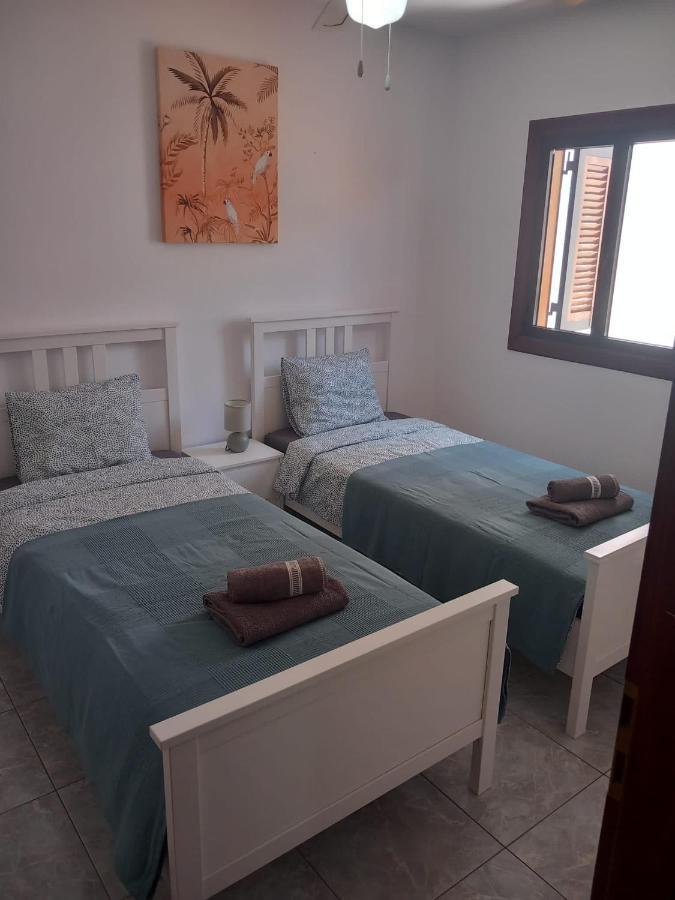 Victoria Court 2- Lovely Apartment 25 Arona  Extérieur photo